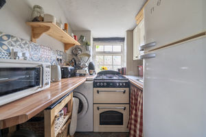 Kitchen- click for photo gallery